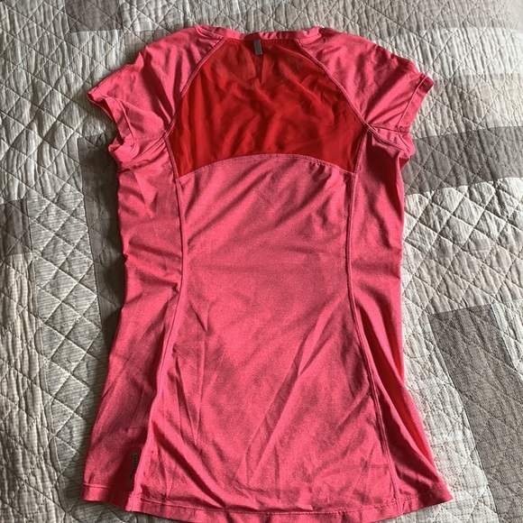 Women’s athletic wear top - Picture 2 of 2